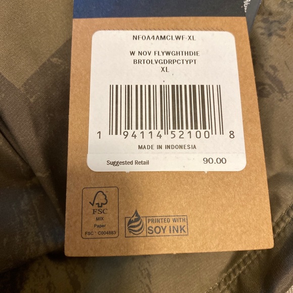 The North Face Women's Novelty Flyweight Hoodie - Picture 2 of 6